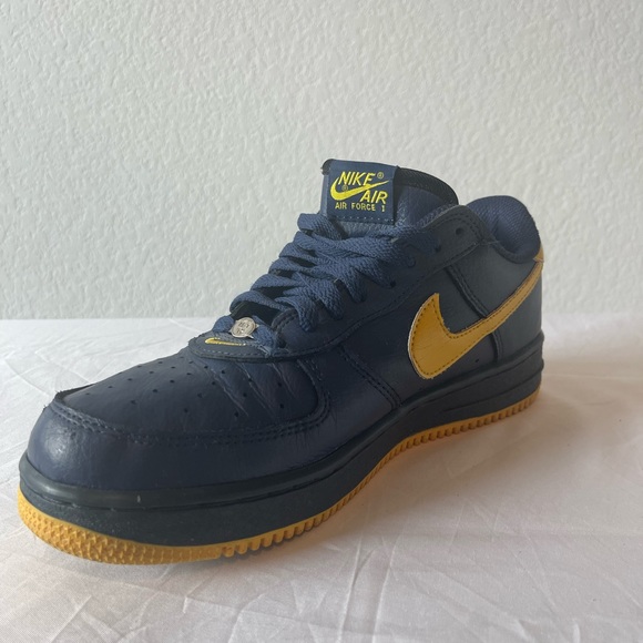 Sold - Picture 3 of 6